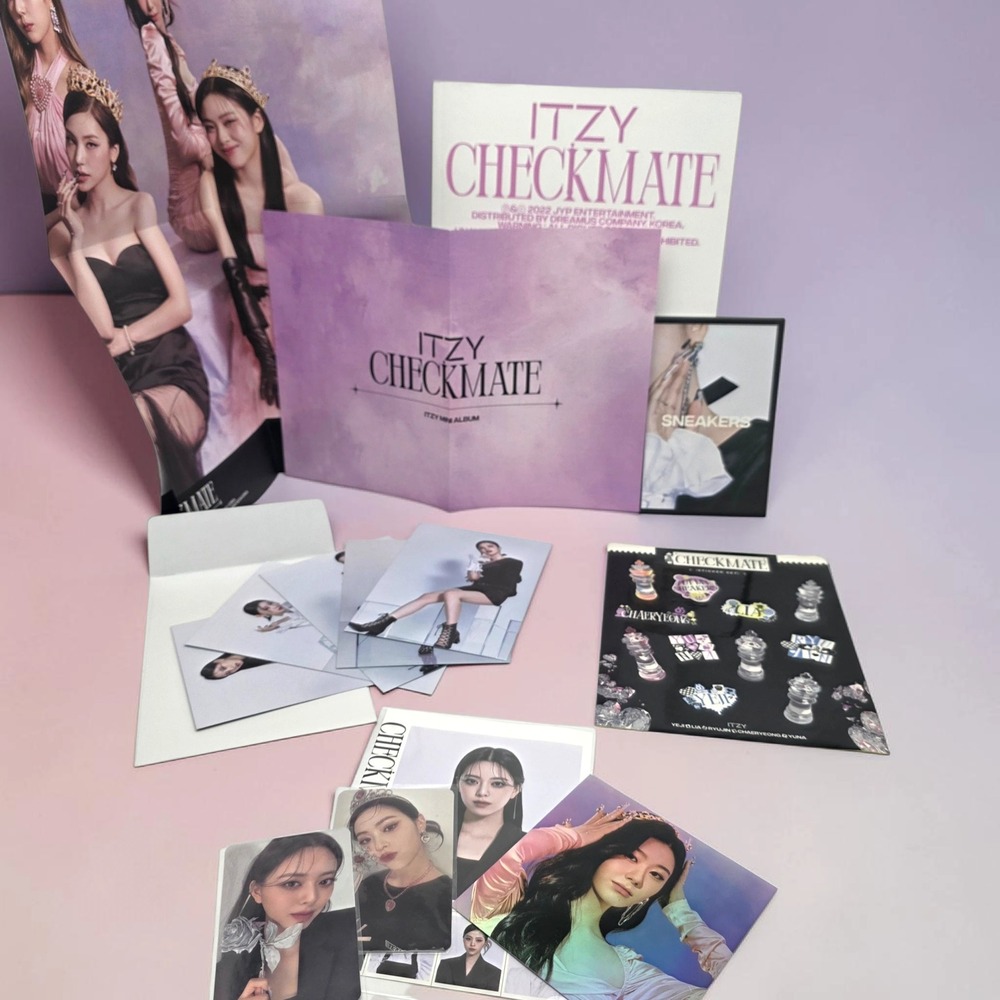 ITZY Checkmate Album Inclusions Set No CD Photobook Photocards Stickers‎ Kpop